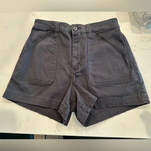 Ultra High-Rise Mom Short 3” Hollister Gray, Size S